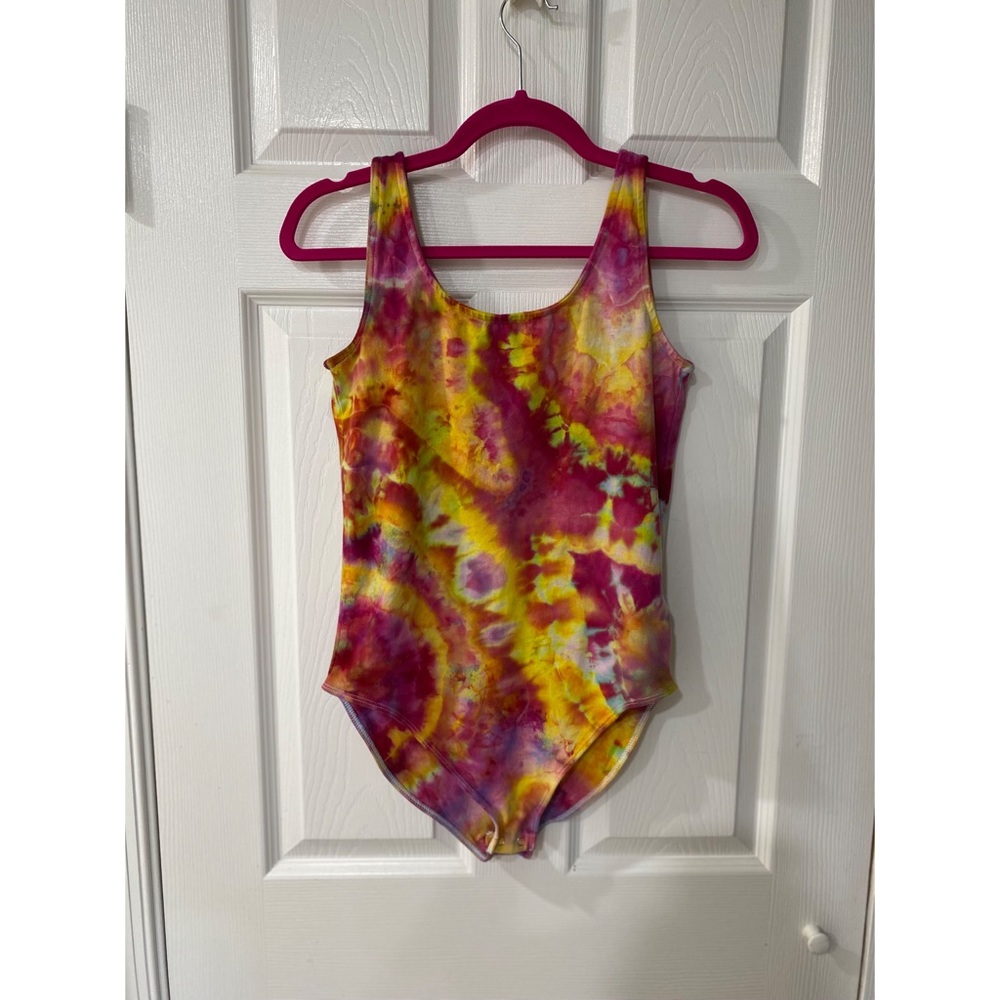 Medium bodysuit